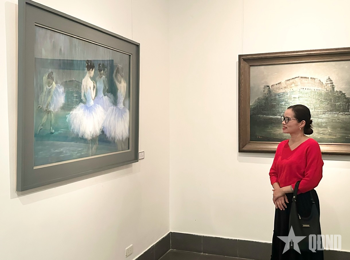 “Hồi quang phản chiếu”: Khi hội họa soi chiếu những mảnh vỡ ký ức